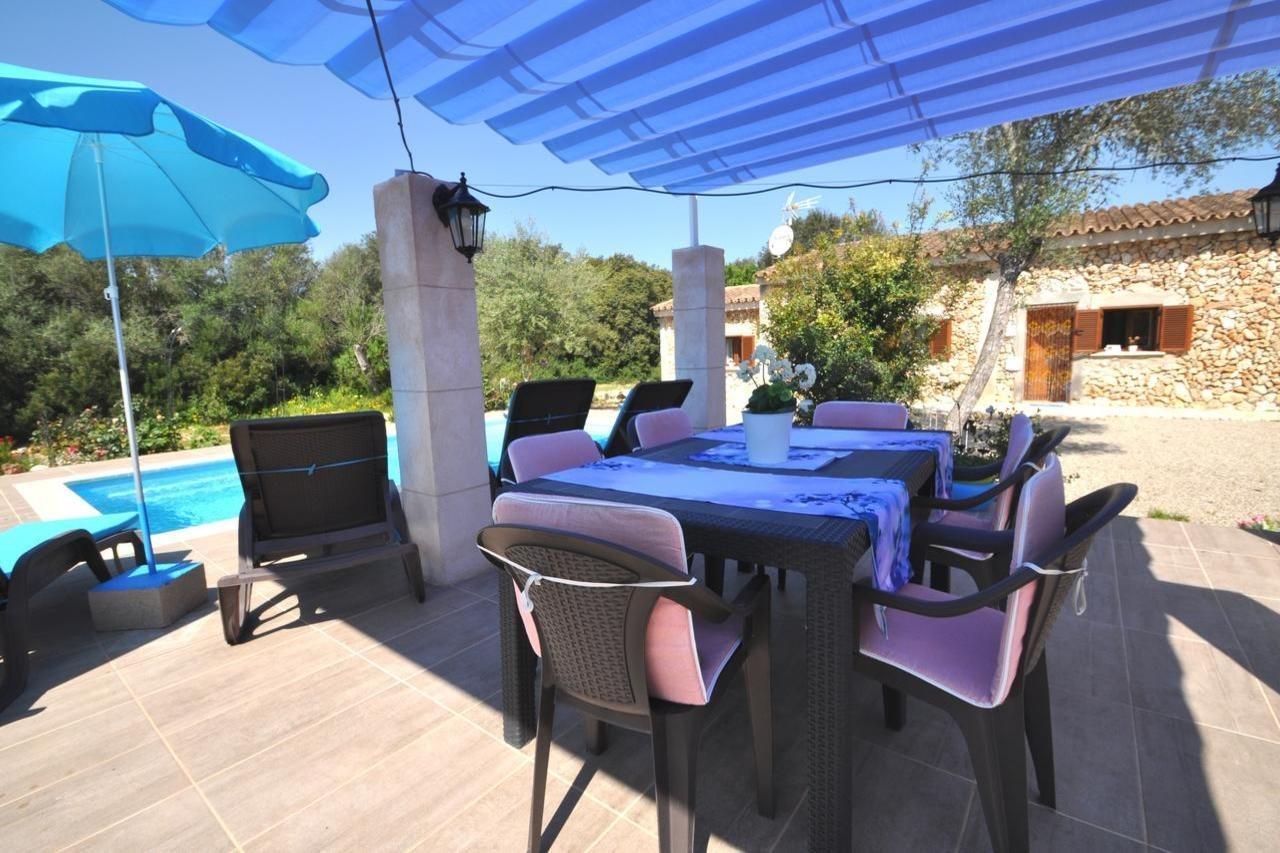 Barrera Villa Costitx (Mallorca)